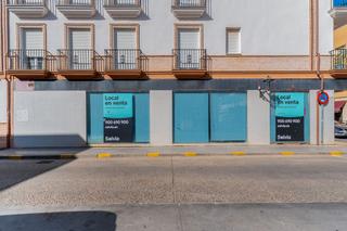 Local commercial  C/ carlos iii. Solvia inmobiliaria  locales fuente palmera