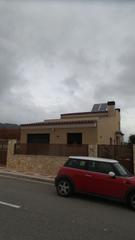 Chalet  C/ montbrio del camp. Solvia inmobiliaria  chalet independiente vilanova descornalbou