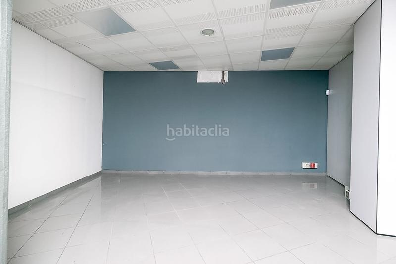 Foto 9c6078c4-473f-4782-86b7-540a45608ecb. Rent business premise in Sants-Badal Barcelona