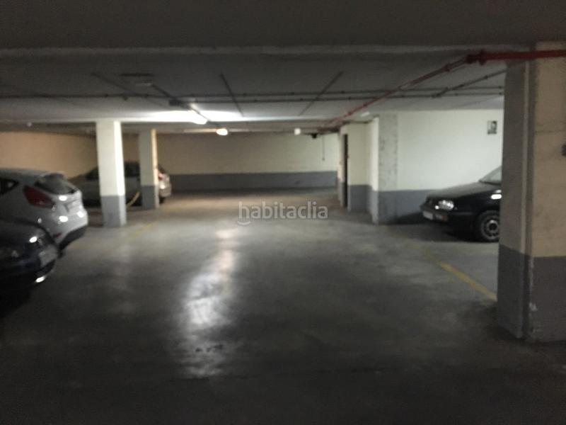 Foto 1de56348-1f5d-4cdb-8b37-641cfc0daf52. Aparcament cotxe a Carlet