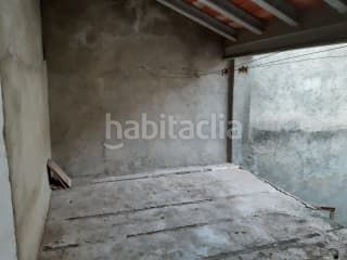 Foto e062dac3-c718-44f5-9936-0843c3cc3b50. Casa aparellada a Chella