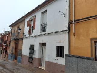 Casa aparellada  C/ san roque. Solvia inmobiliaria  chalet adosado chella