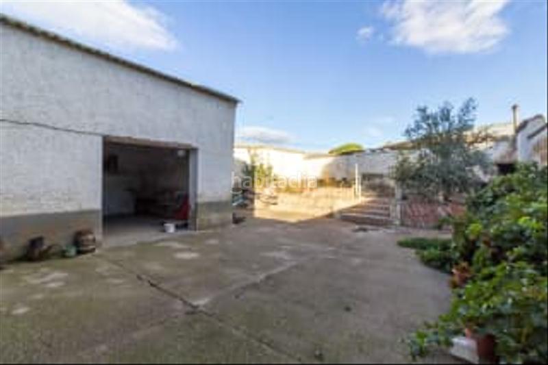 Foto ffbd714a-ff9f-4867-a22f-fdaced1691ec. Casa aparellada a Fréscano