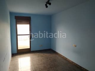 Foto 660973c3-8f48-45f8-aefe-02b9028fbbdb. Casa aparellada a Válor