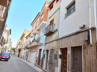Casa aparellada  C/ mayor. Solvia inmobiliaria  chalet adosado villar del arzobispo