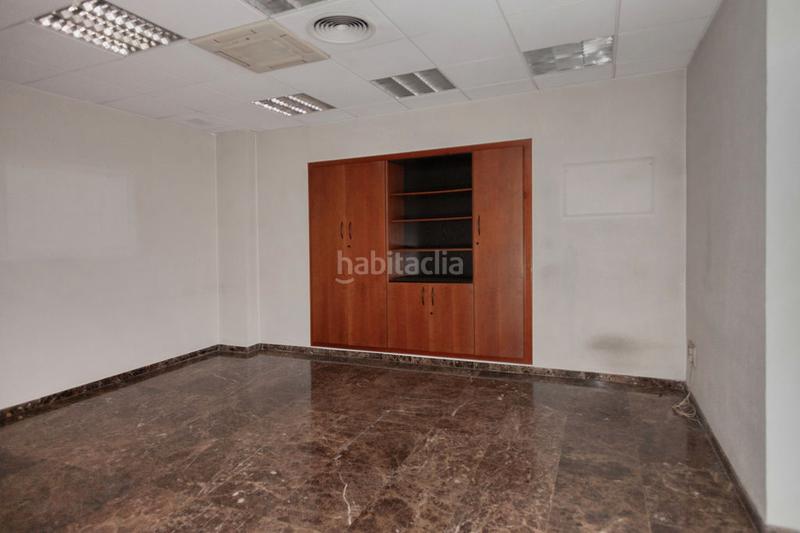 Foto 2e2e822b-95da-4af3-8833-be9faf68212c. Location local commercial dans Martos