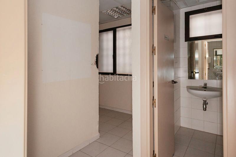 Foto 875f19f5-15e9-461c-8db7-3a926676b20d. Location local commercial dans Martos