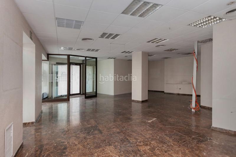 Foto f2c9af39-11ad-4ebf-a336-e354246688ed. Location local commercial dans Martos