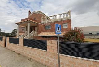 Pis  Av/ chiloeches. Solvia inmobiliaria  piso chiloeches