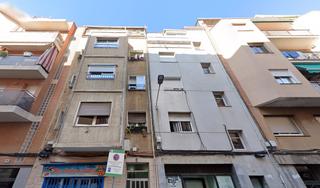 Piso  C/ de font. Solvia inmobiliaria  piso hospitalet de llobregat el
