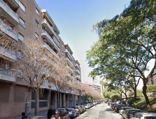 Etagenwohnung  C/ ferrocarrils catalans. Solvia inmobiliaria  piso barcelona
