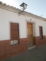 Casa aparellada  C/ plazuela de la magdalena. Solvia inmobiliaria  chalet adosado granja de torrehermosa