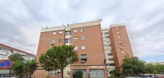 Pis  C/ pintor carlos santiestebn. Solvia inmobiliaria  piso sevilla