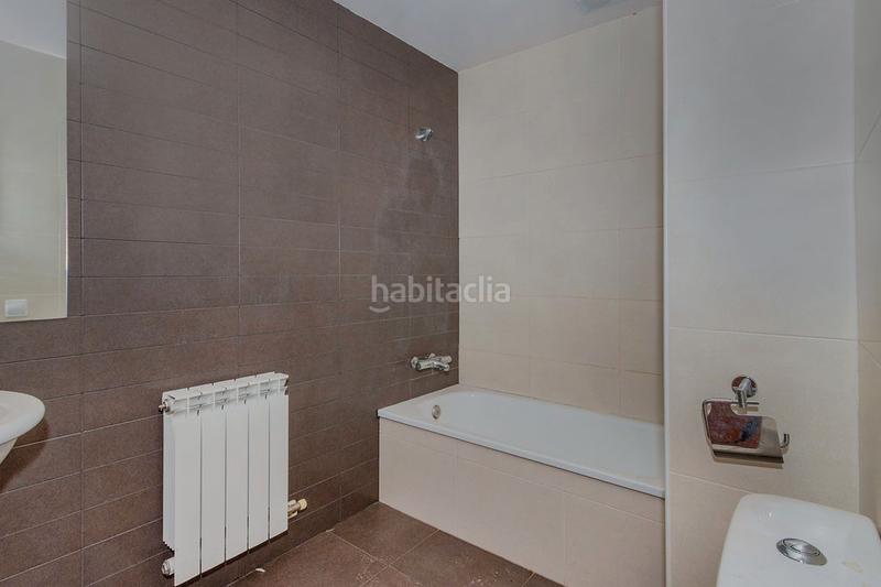 Foto d7b1169d-1669-4807-a8fc-9e90c94d46e0. Piso solvia inmobiliaria piso lleida en Alfajarín
