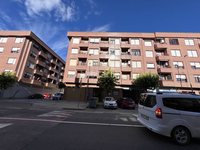 Foto bc6485be-c48e-4816-b0e7-4c7f8b996d17. Local comercial a Fuenmayor