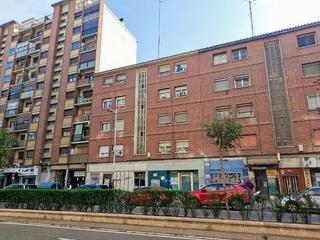 Local Comercial en Av Tenor Fleta
