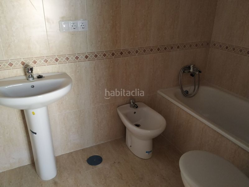 Foto 54d25c51-8466-4c46-90bf-7ca9ee22c3b2. Pis a Maracena