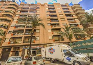 Local commercial  Av/ republica argentina. Solvia inmobiliaria  locales gandia