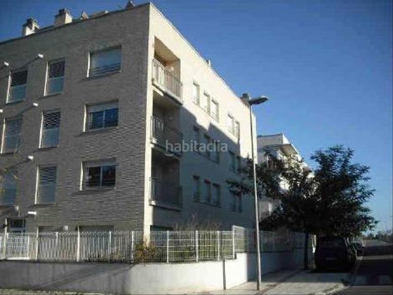 Foto 57f39c62-04cb-4ec5-a513-f339bbb09ce8. Aparcament cotxe a Constantí