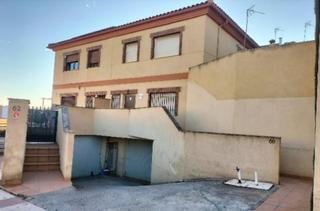 Casa bifamiliare  C/ maestro andrés ramírez. Solvia inmobiliaria  chalet adosado chauchina