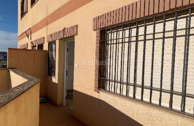 Foto ac326215-3f41-4fb4-ba3d-e6eb93b3ce5f. Casa pareada solvia inmobiliaria chalet adosado en Chauchina