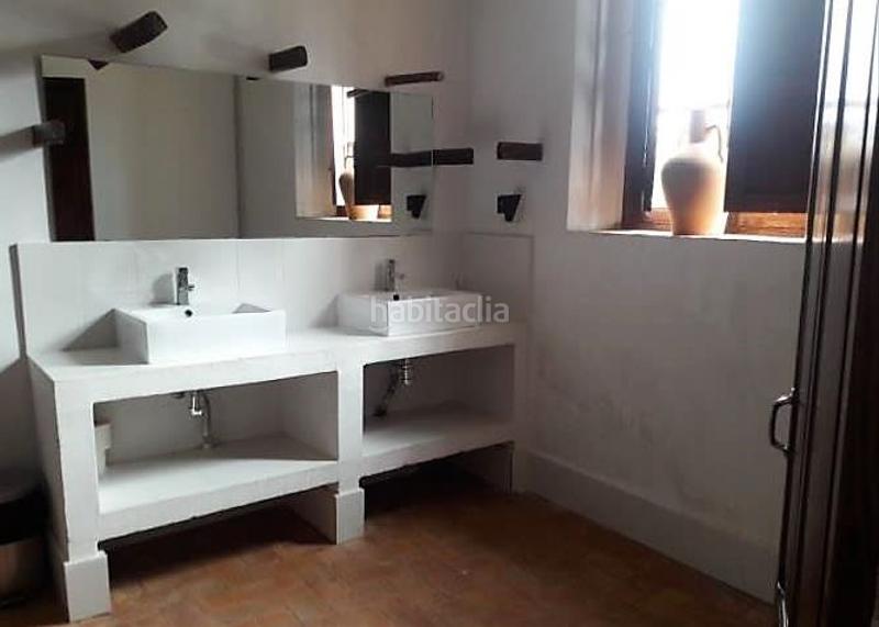 Foto e1425e88-0638-403f-9022-35275c88c308. Finca rústica solvia inmobiliaria terreno con edificación en Requena