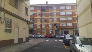 Pis  C/ gorbea. Solvia inmobiliaria  piso laudiollodio