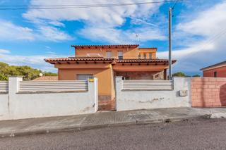 Chalet  C/ sant tomás. Solvia inmobiliaria  chalet independiente calafell