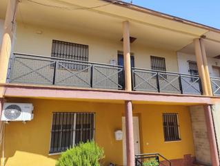 Etagenwohnung  C/ limonero. Solvia inmobiliaria  piso guillena