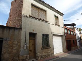 Chalet  C/ fraga. Solvia inmobiliaria  casa velilla de cinca