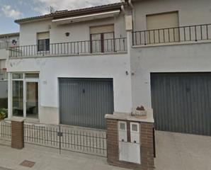 Casa aparellada  C/ perafita. Solvia inmobiliaria  chalet adosado sant bartomeu del grau