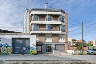 Appartement  C/ mare de deu de montserrat. Solvia inmobiliaria  piso sant vicenç dels horts