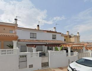 Maison jumelée  C/ tortosa. Solvia inmobiliaria  chalet adosado càlig