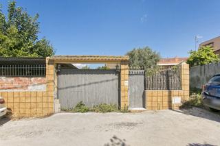 Chalet  C/ revetlla. Solvia inmobiliaria  chalet independiente vilanova i la geltrú