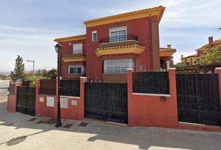 Maison jumelée  C/ luis de góngora. Solvia inmobiliaria  chalet adosado alhendín