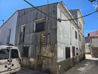 Chalet  C/ san roque. Solvia inmobiliaria  casa piornal