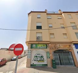 Location Local commercial  C/ solano. Solvia inmobiliaria  locales chiclana de la frontera