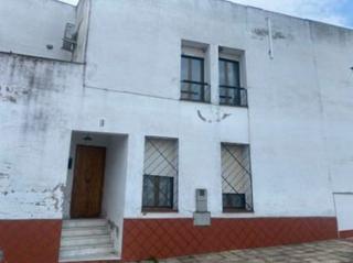 Casa aparellada  C/ dehesa vieja. Solvia inmobiliaria  chalet adosado azuaga