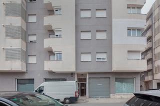 Pis  C/ capuchinos. Solvia inmobiliaria  piso olleria l