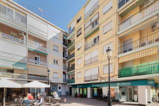 Pis  Pz cardenal belluga. Solvia inmobiliaria  piso dolores