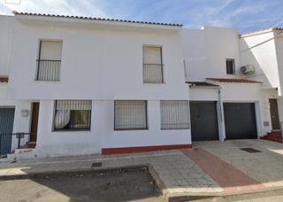 Maison jumelée  C/ hermana maría dolores. Solvia inmobiliaria  chalet adosado azuaga