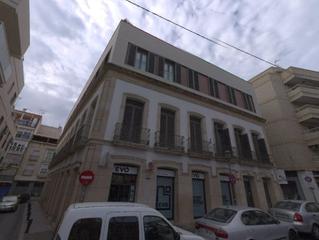 Pis  Plaza de san pedro. Solvia inmobiliaria  piso almería