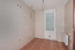 Pis  C/ orellana. Solvia inmobiliaria  piso don benito