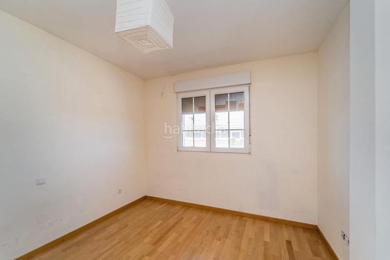 Foto b2ab3e12-1340-4dc9-ab88-f38cd8df1f6f. Casa pareada solvia inmobiliaria chalet adosado en Grijota