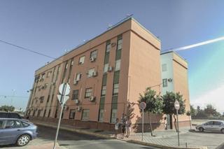 Piso  C/ álamo - ur el chaparral. Solvia inmobiliaria  piso dos hermanas