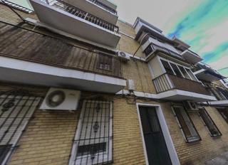 Piso  C/ torre del río. Solvia inmobiliaria  piso sevilla