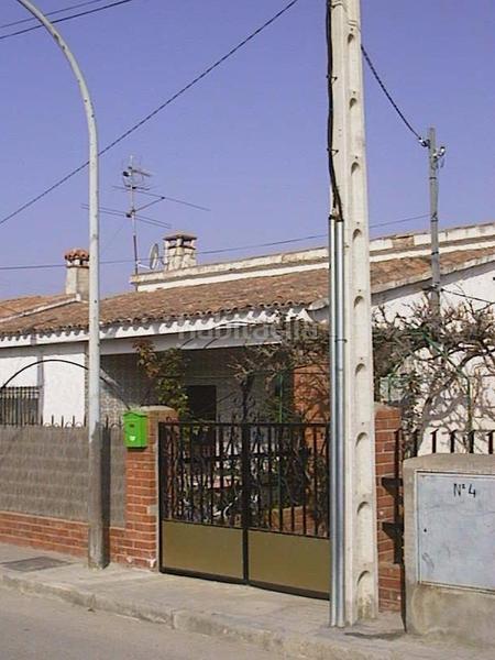 Foto bc91eece-4126-4eba-a5ee-f806b6874646. Casa pareada solvia inmobiliaria chalet adosado en Villamanrique de Tajo