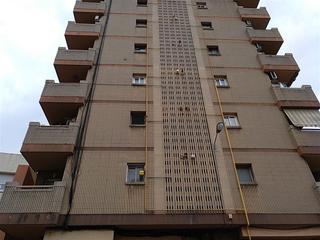 Appartement  C/ roma. Solvia inmobiliaria  piso sabadell