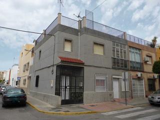 Chalet  Av de la luz. Solvia inmobiliaria  casa ejido el