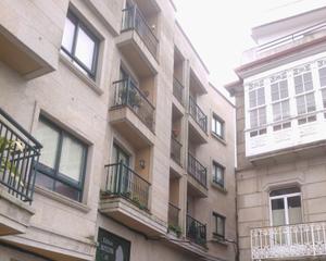 Pis  C/ outeiro. Solvia inmobiliaria  piso marín